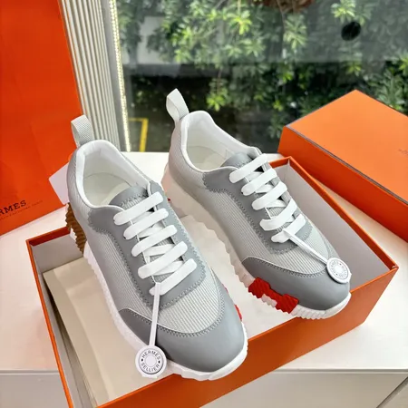 エルメス スニーカー