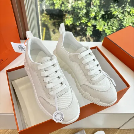 エルメス スニーカー