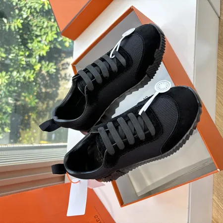 エルメス スニーカー