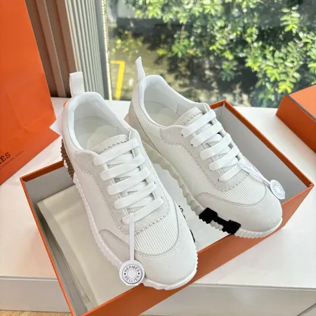 エルメス スニーカー