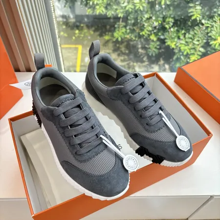 エルメス スニーカー