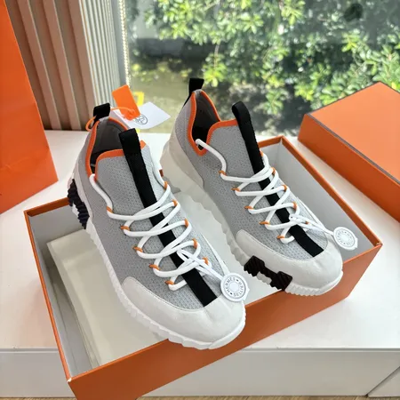 エルメス スニーカー