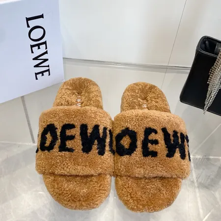 ロエベ スリッパ