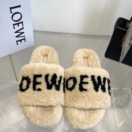 ロエベ スリッパ