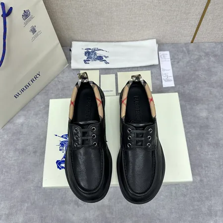 バーバリー ス カジュアルシューズ