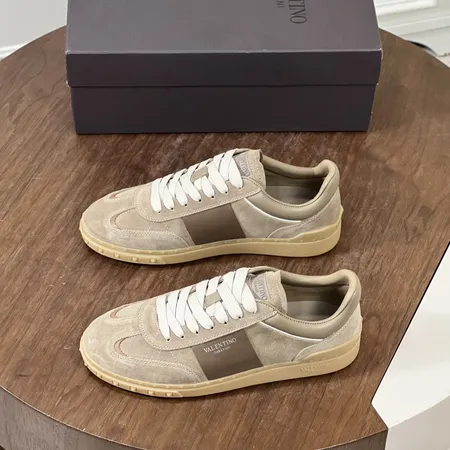 ヴァレンティノ カジュアルシューズ