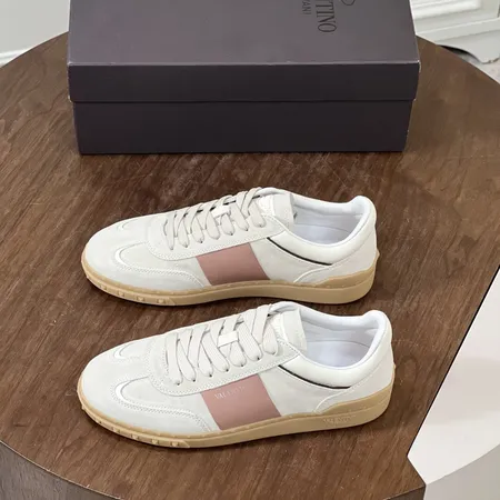 ヴァレンティノ カジュアルシューズ