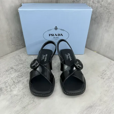 プラダ サンダル