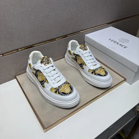 ヴェルサーチ カジュアルシューズ