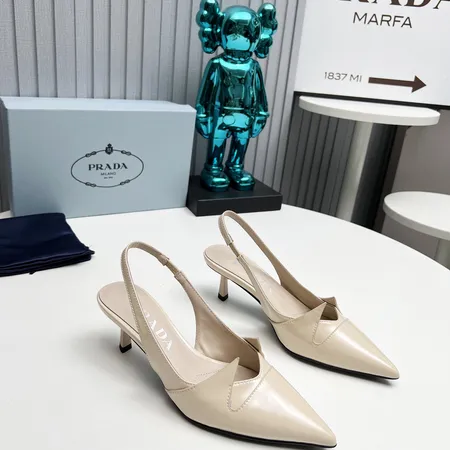 プラダ サンダル