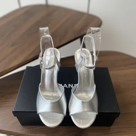 シャネル サンダル