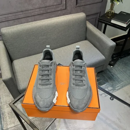 エルメス カジュアルシューズ