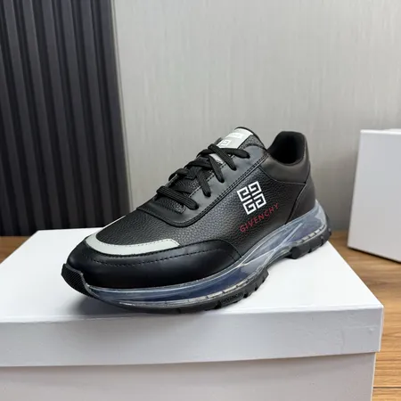 ジバンシィ スニーカー