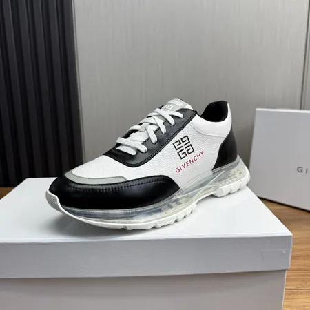 ジバンシィ スニーカー