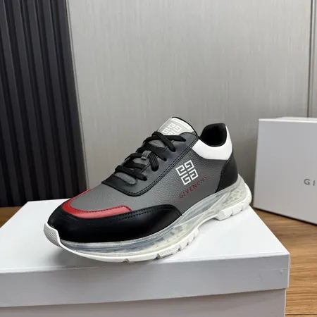 ジバンシィ スニーカー