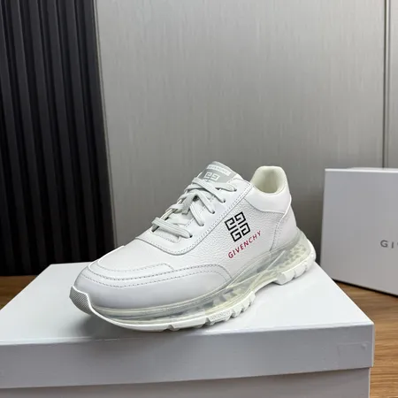 ジバンシィ スニーカー