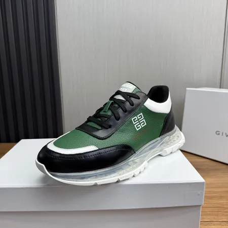 ジバンシィ スニーカー