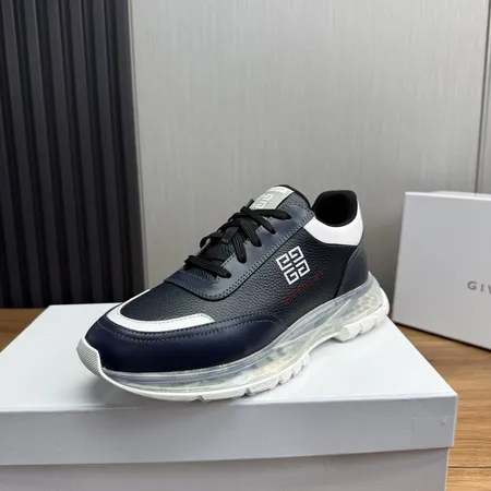 ジバンシィ スニーカー