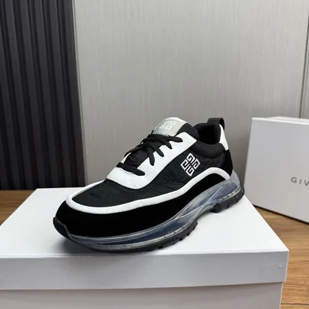 ジバンシィ スニーカー