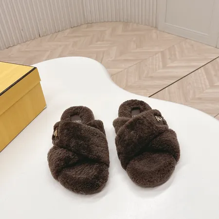 フェンディ スリッパ