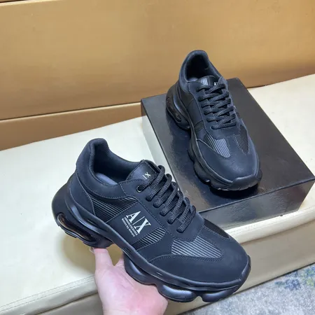 アルマーニ スニーカー