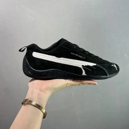 バレンシアガ カジュアルシューズ