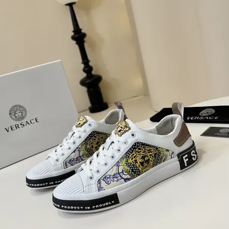 ヴェルサーチ カジュアルシューズ