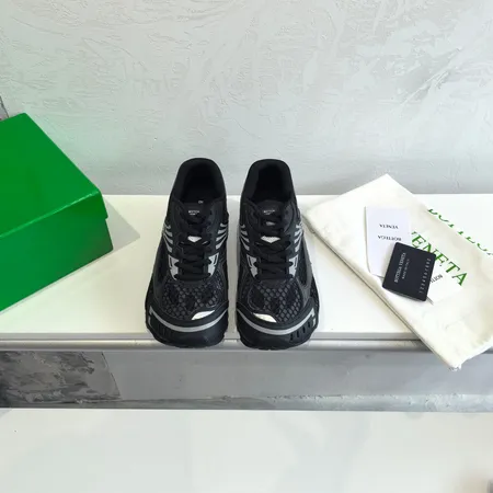 ボッテガ ヴェネタ スニーカー