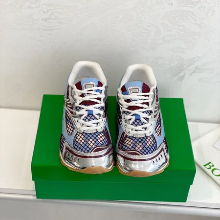 ボッテガ ヴェネタ スニーカー