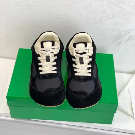 ボッテガ ヴェネタ スニーカー