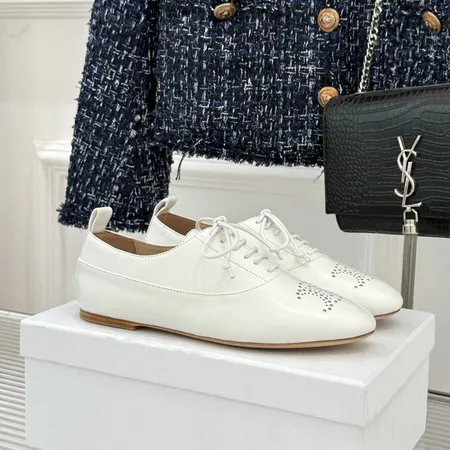 セリーヌ カジュアルシューズ