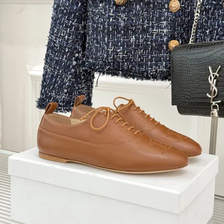 セリーヌ カジュアルシューズ