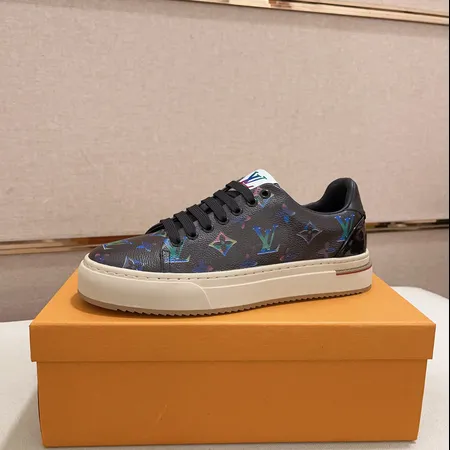 ルイヴィトン カジュアルシューズ