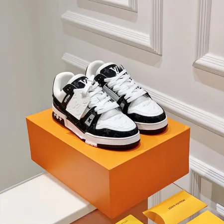 ルイヴィトン カジュアルシューズ