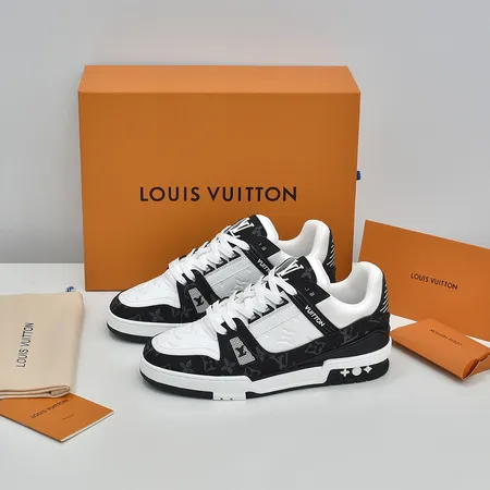 ルイヴィトン カジュアルシューズ