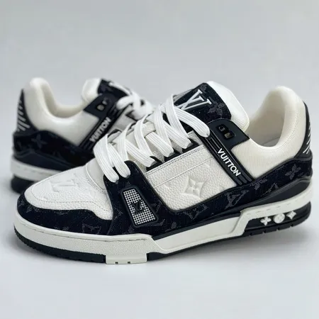 ルイヴィトン カジュアルシューズ