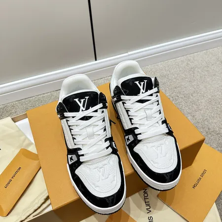 ルイヴィトン カジュアルシューズ