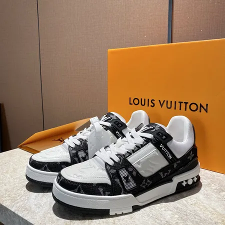 ルイヴィトン カジュアルシューズ