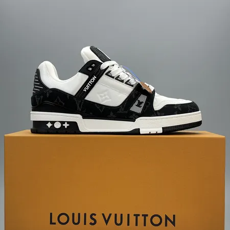 ルイヴィトン カジュアルシューズ