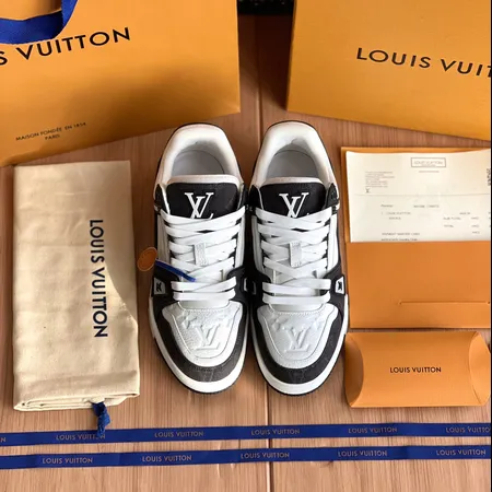 ルイヴィトン カジュアルシューズ