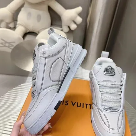 ルイヴィトン カジュアルシューズ