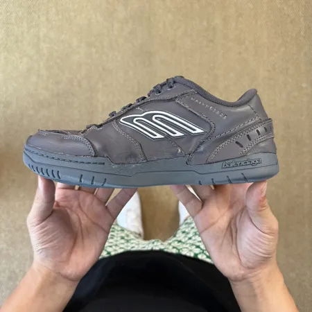 バレンシアガ カジュアルシューズ