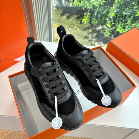 エルメス スニーカー