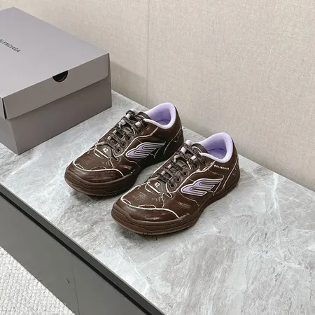 バレンシアガ カジュアルシューズ