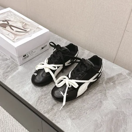 プーマ カジュアルシューズ