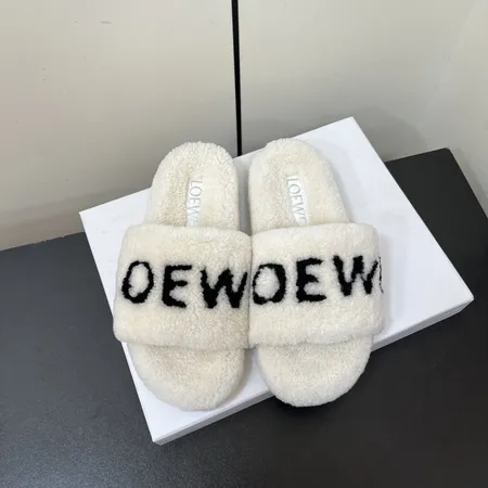 ロエベ スリッパ