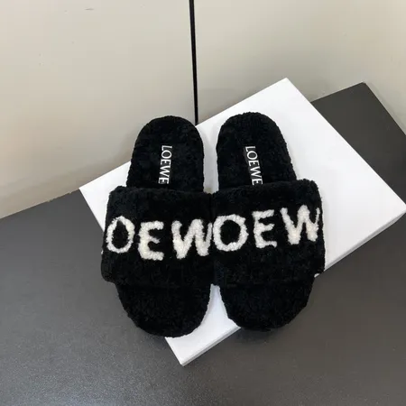 ロエベ スリッパ