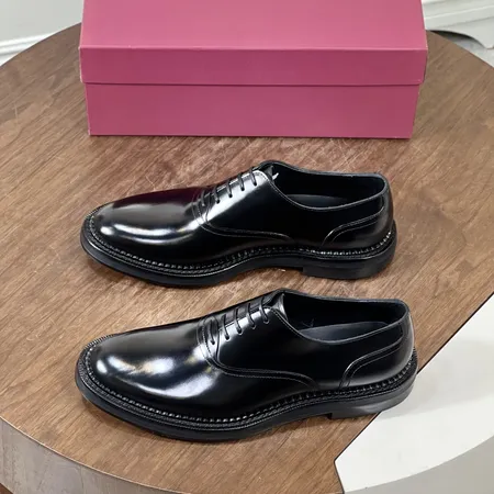 フェラガモ カジュアルシューズ