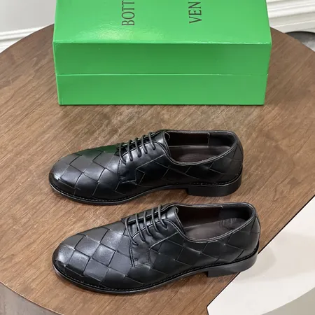 ボッテガ ヴェネタ ビジネスシューズ