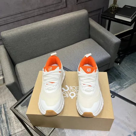 ロエベ スニーカー